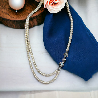 Asymmetric Pearl Necklace